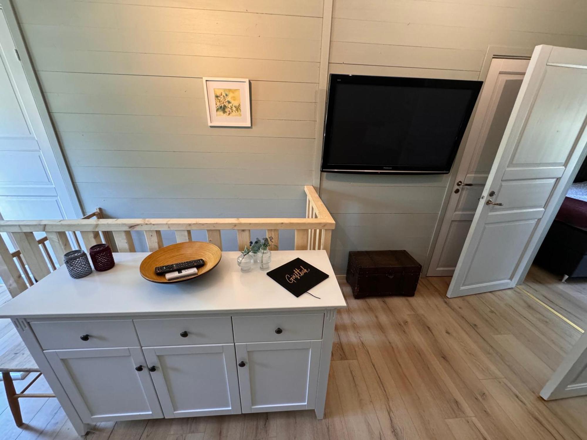 Villa Margit 2Nd Floor Apartment Tvååker Екстериор снимка
