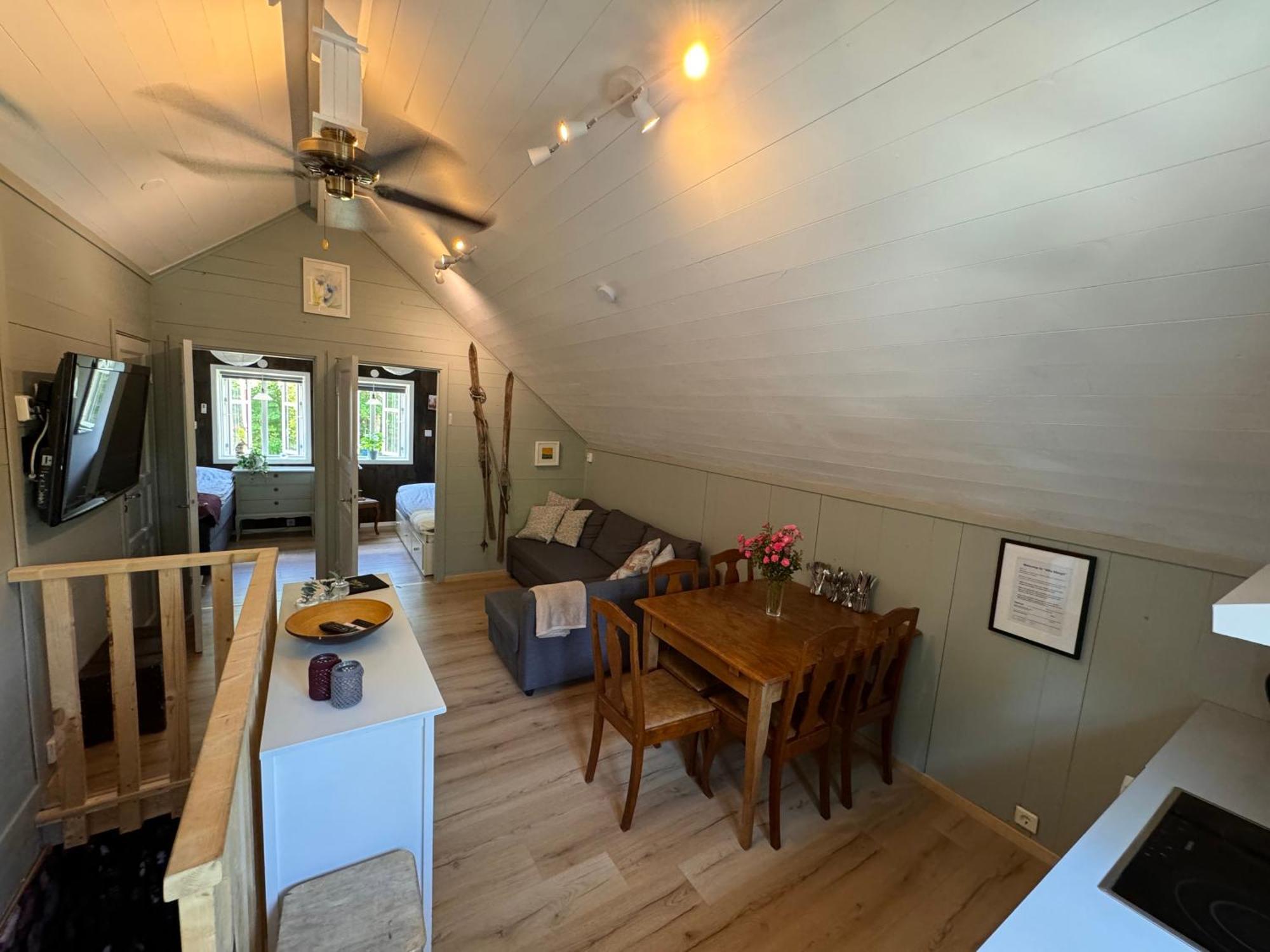 Villa Margit 2Nd Floor Apartment Tvååker Екстериор снимка